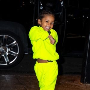 Meet your Posher, Gena